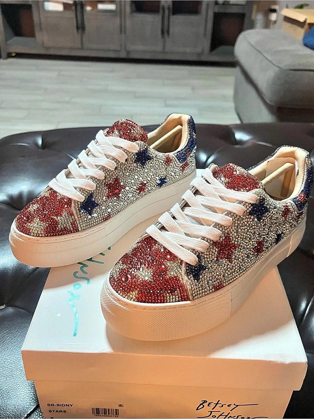 Betsey Johnson Sidny Rhinestone Star Platform Sneaker Sneakers White & Red US 5